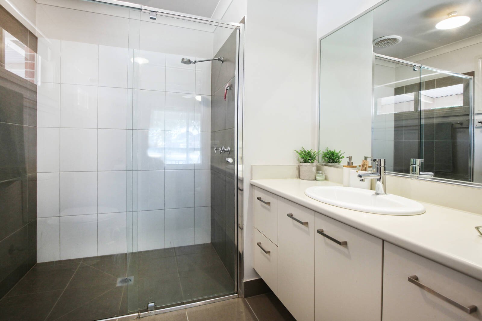 Real Estate and Property in 29 James Patrick Way, Lancefield, VIC