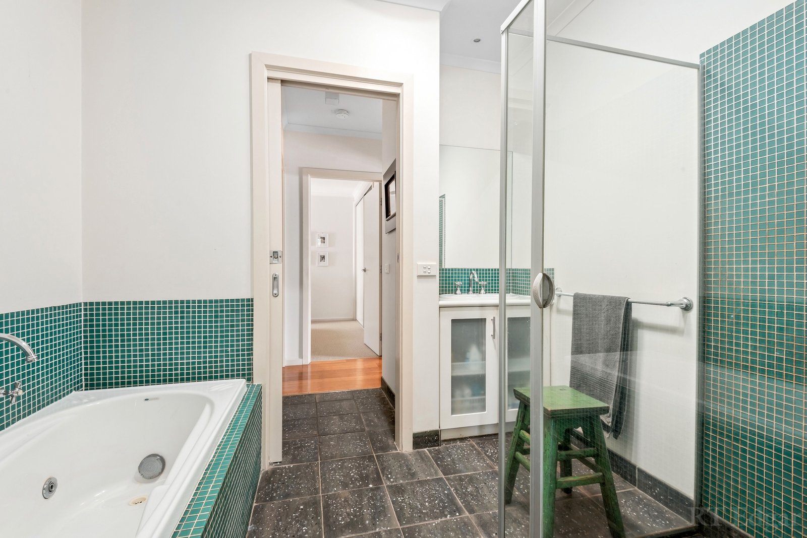 Real Estate and Property in 29 Jasper Avenue, Barwon Heads, VIC