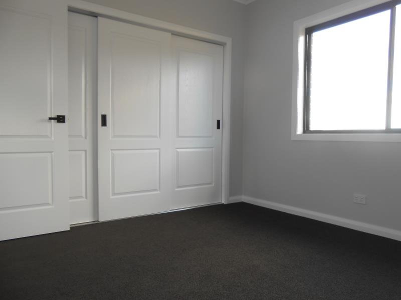 29 Jubata Drive TAMWORTH 5