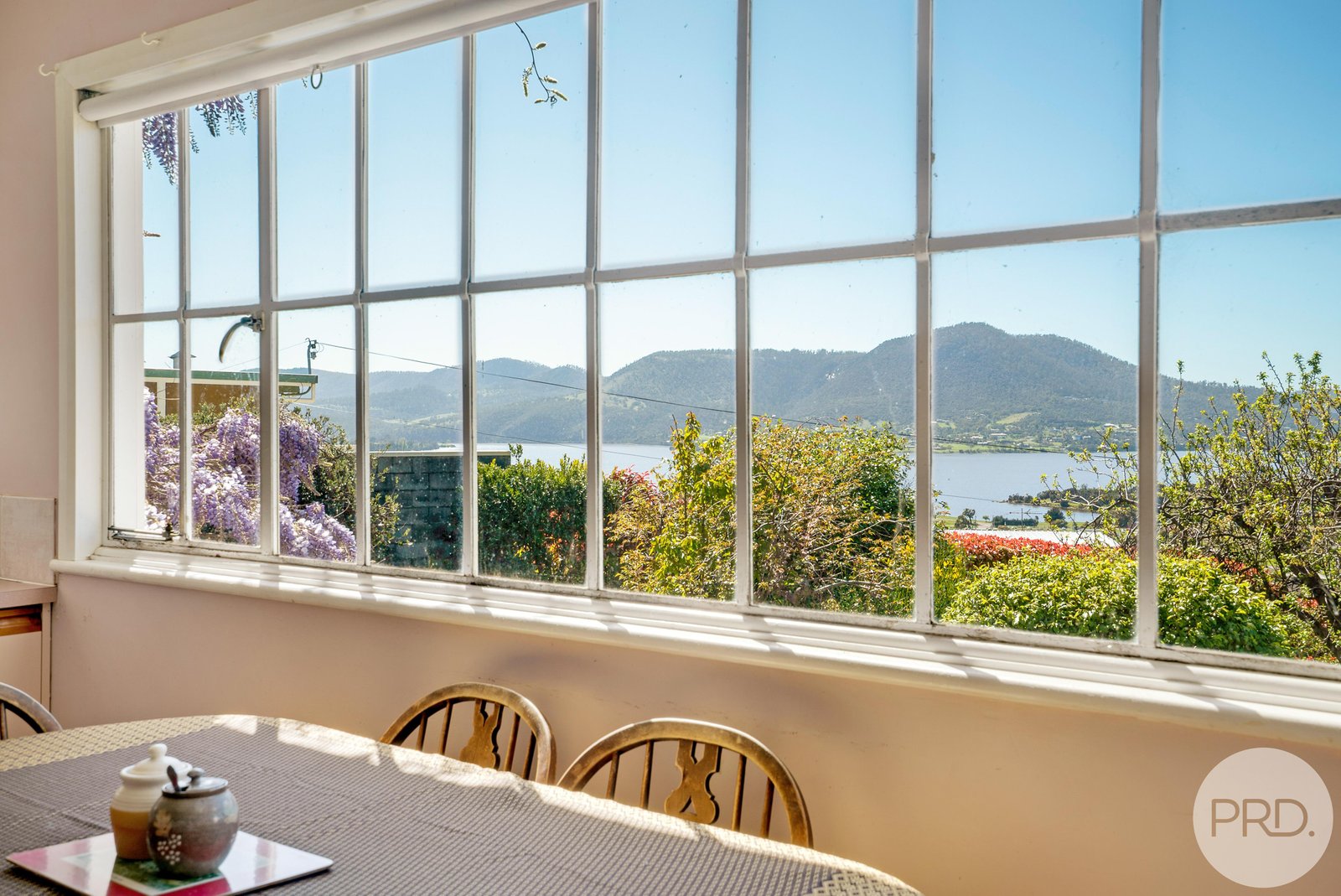 29 Kinarra Crescent CHIGWELL 10