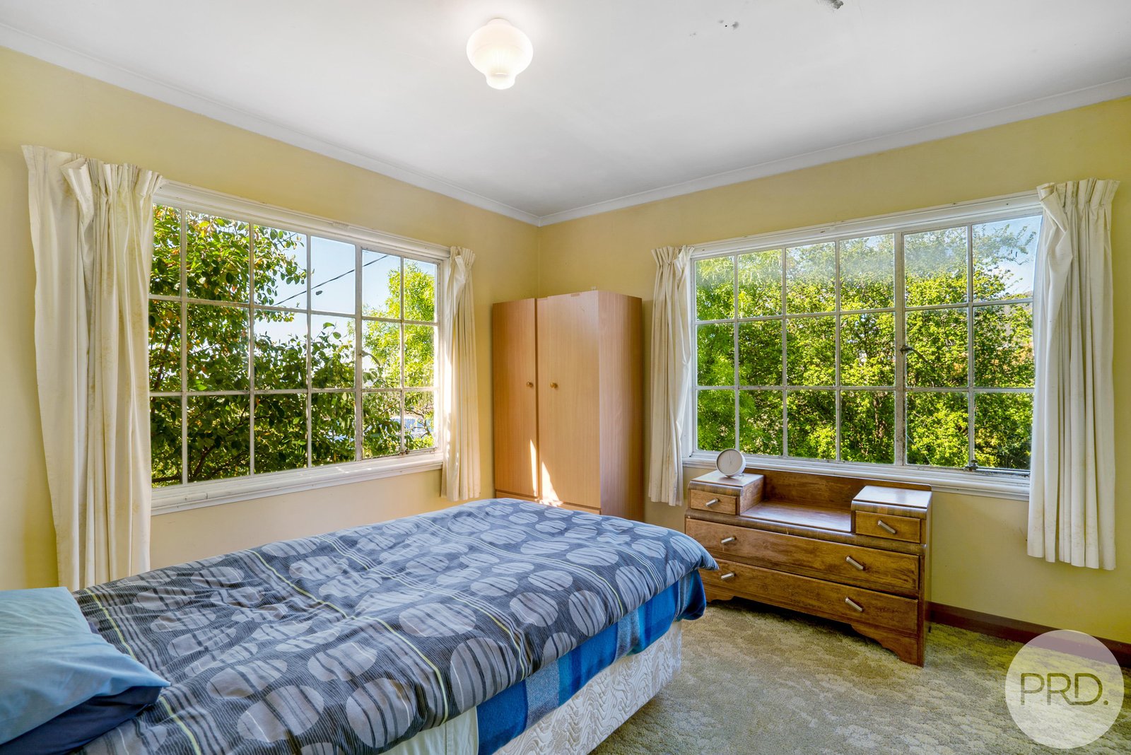 29 Kinarra Crescent CHIGWELL 15