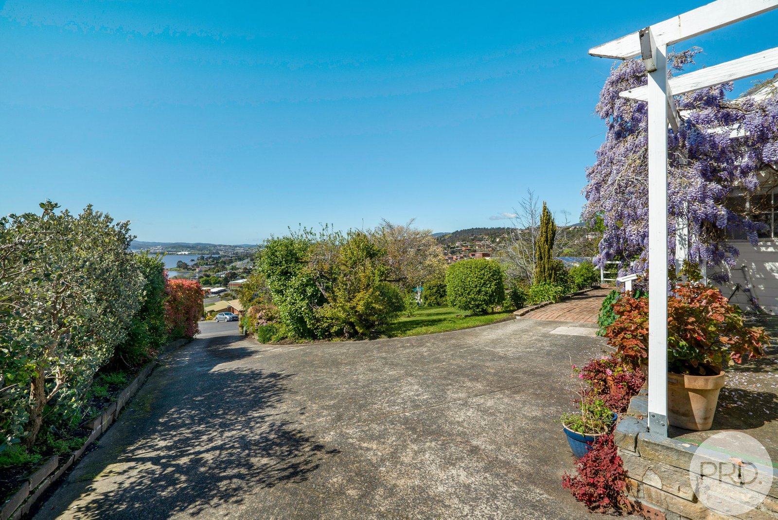 29 Kinarra Crescent CHIGWELL 32