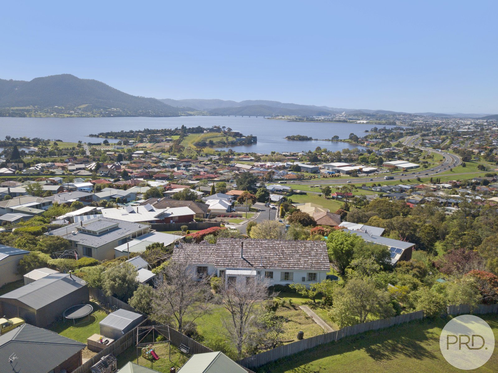 29 Kinarra Crescent CHIGWELL 31