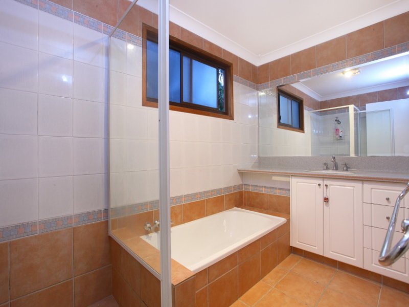 29 Kinarra Street ASHMORE 9