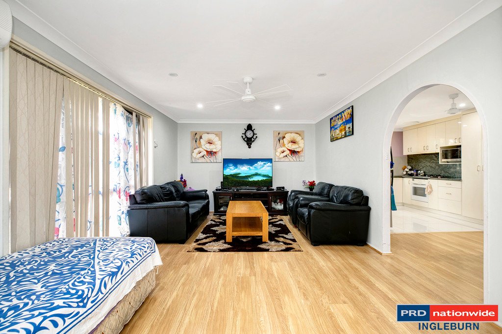 29 Kingfisher Street INGLEBURN 2