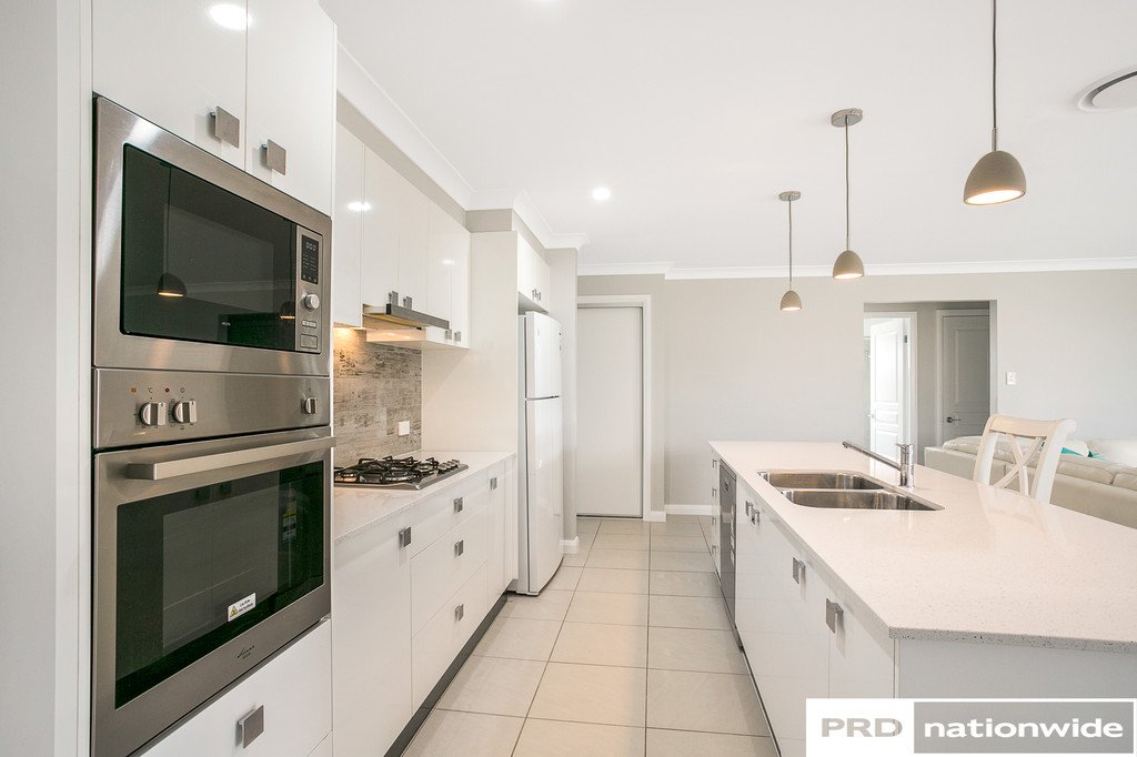 29 Kingham Street TAMWORTH 8