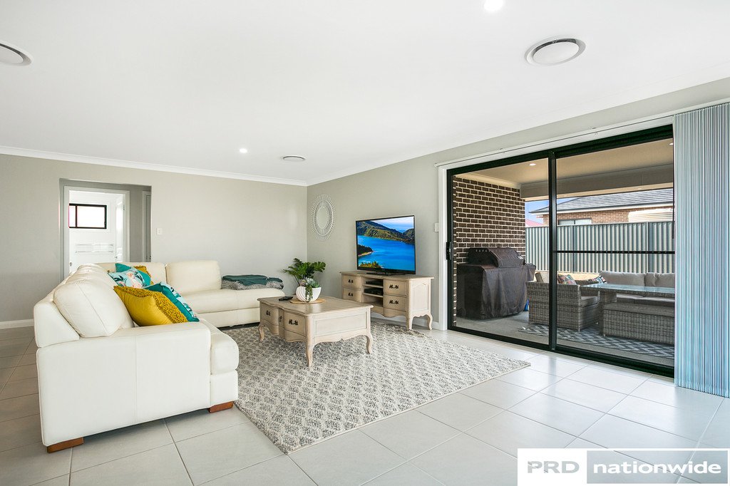 29 Kingham Street TAMWORTH 12