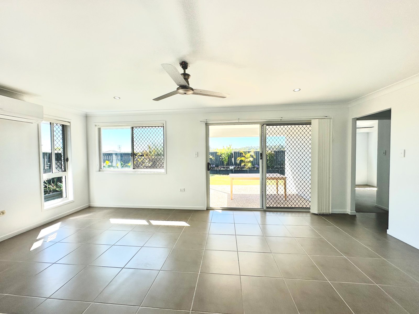 29 Koolivoo Parade BOYNE ISLAND 2