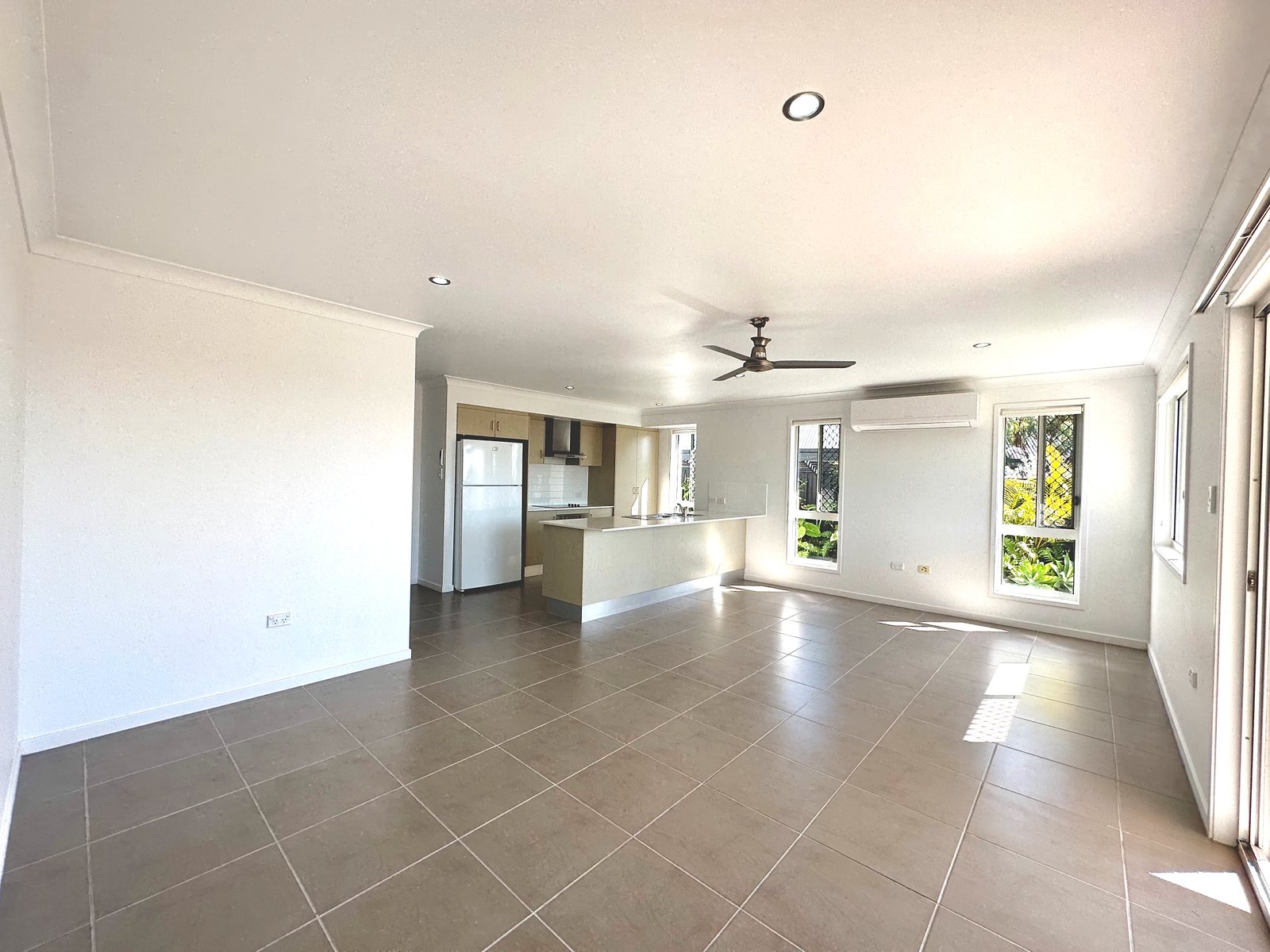 29 Koolivoo Parade BOYNE ISLAND 7