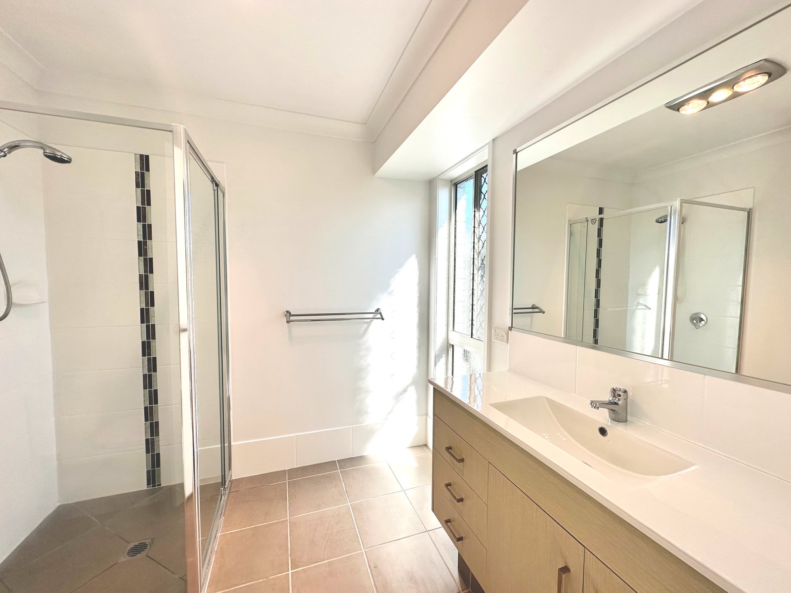 29 Koolivoo Parade BOYNE ISLAND 9