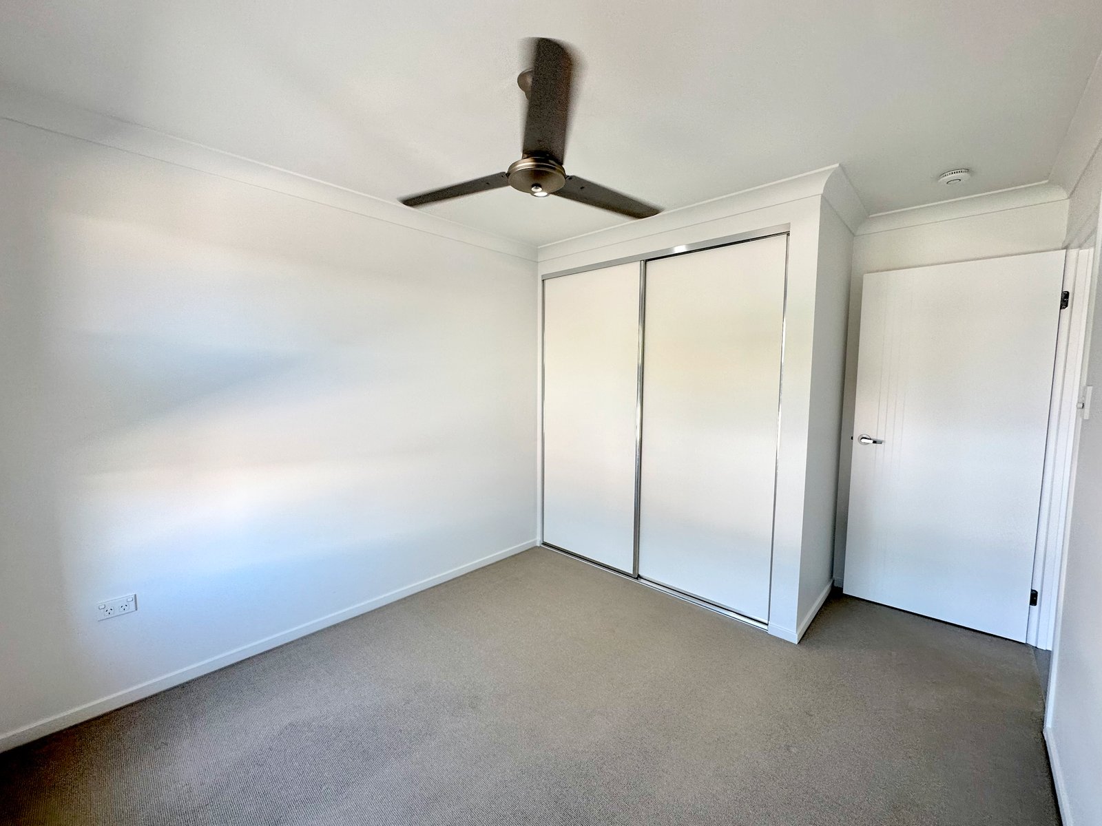 29 Koolivoo Parade BOYNE ISLAND 12