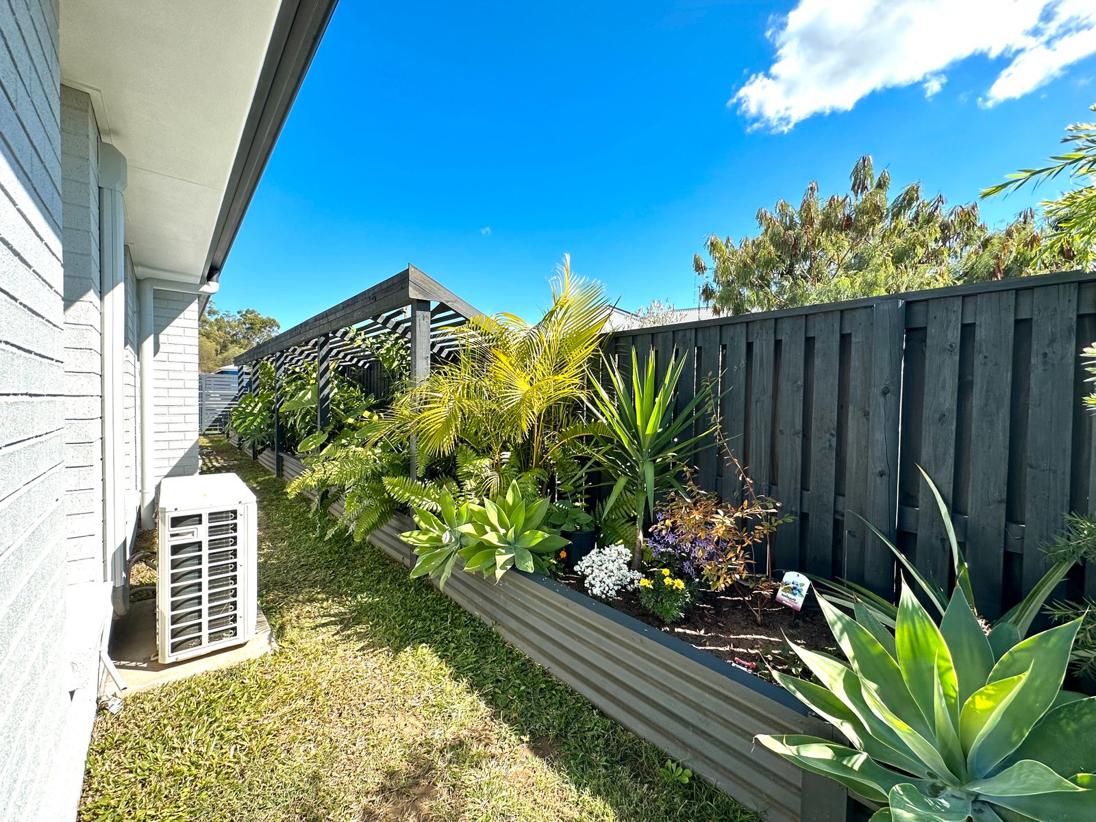 29 Koolivoo Parade BOYNE ISLAND 17