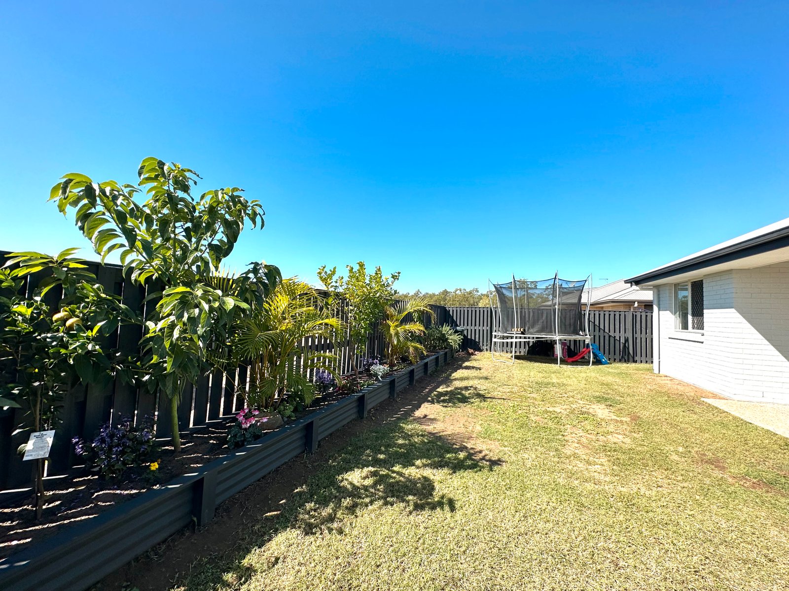 29 Koolivoo Parade BOYNE ISLAND 22