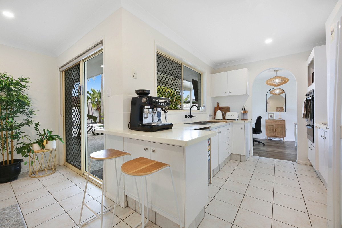 29 Lakeridge Drive Varsity Lakes 7