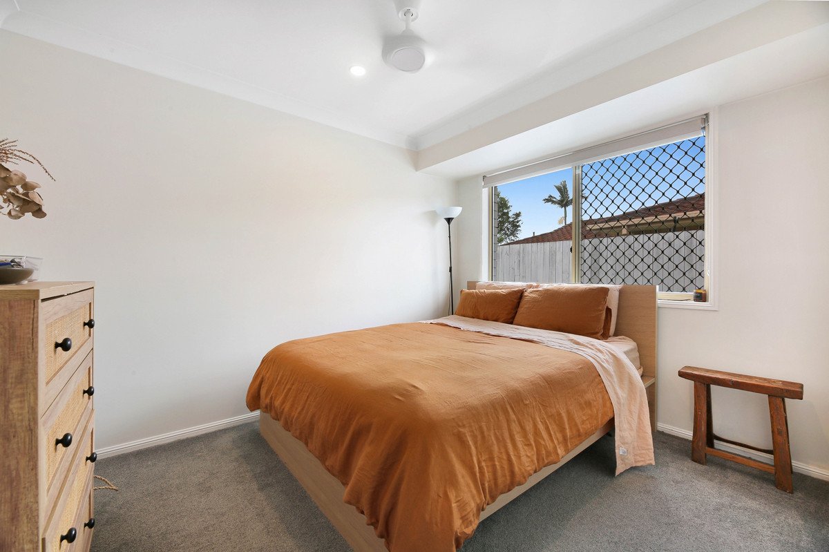 29 Lakeridge Drive Varsity Lakes 13