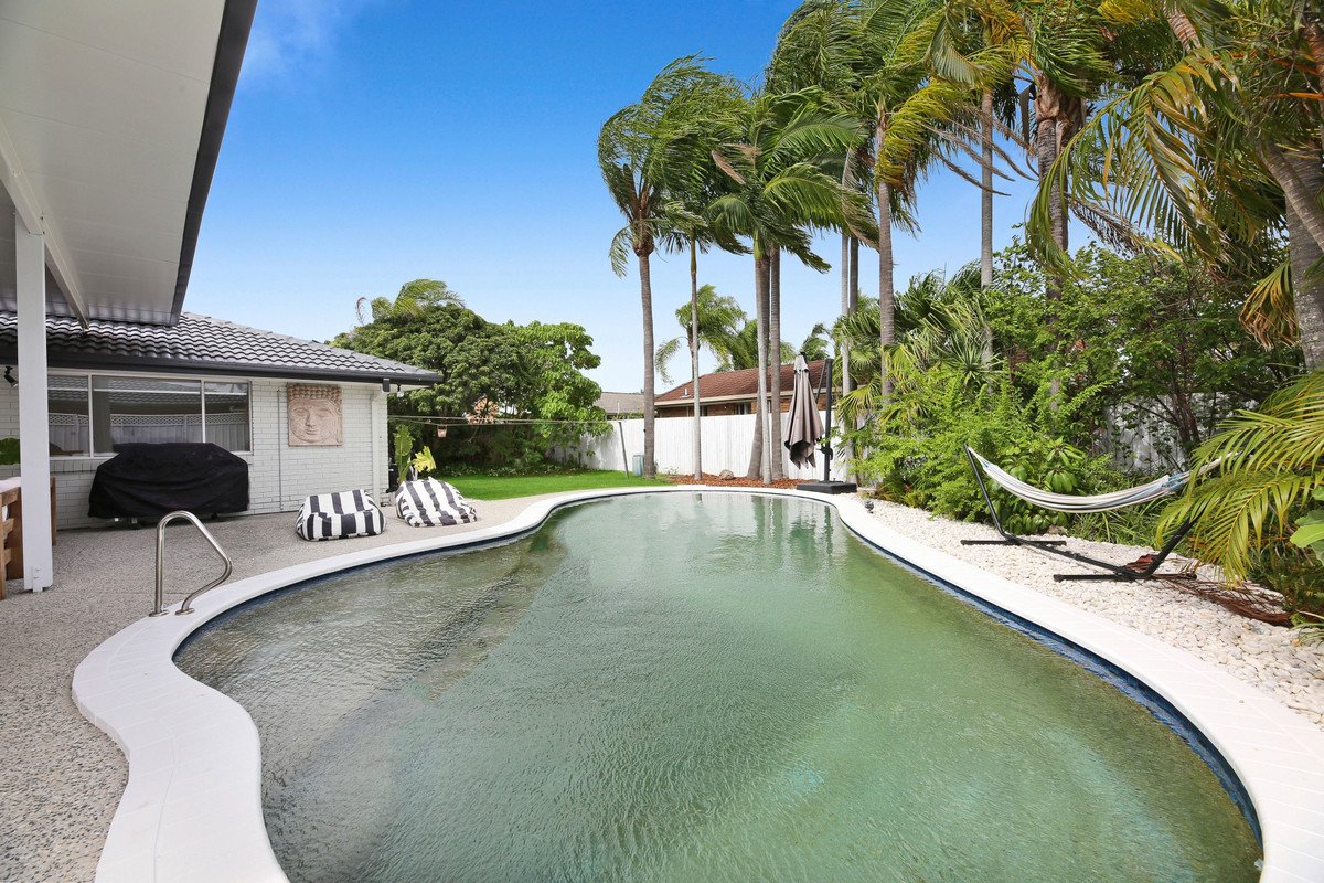 29 Lakeridge Drive Varsity Lakes 15