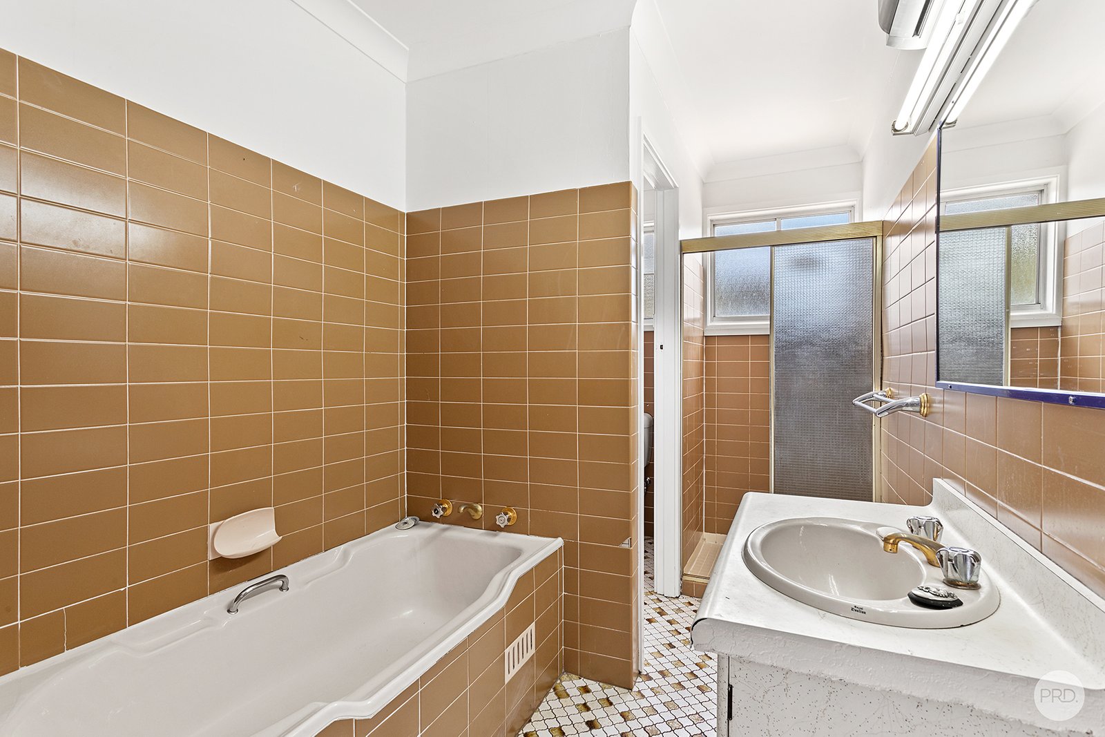 29 Leonard Avenue SHOAL BAY 13