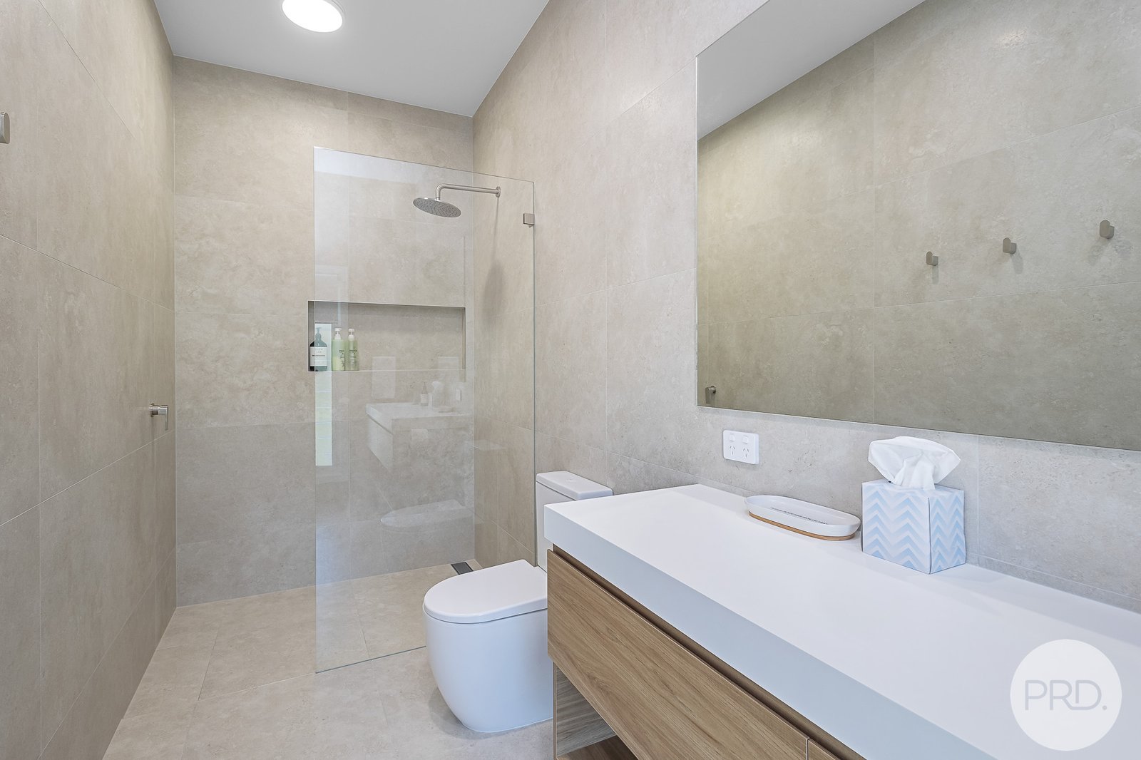 29 Leonard Avenue SHOAL BAY 10