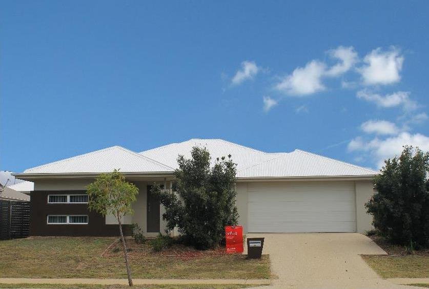 29 Lilyvale Esplanade BOYNE ISLAND 1