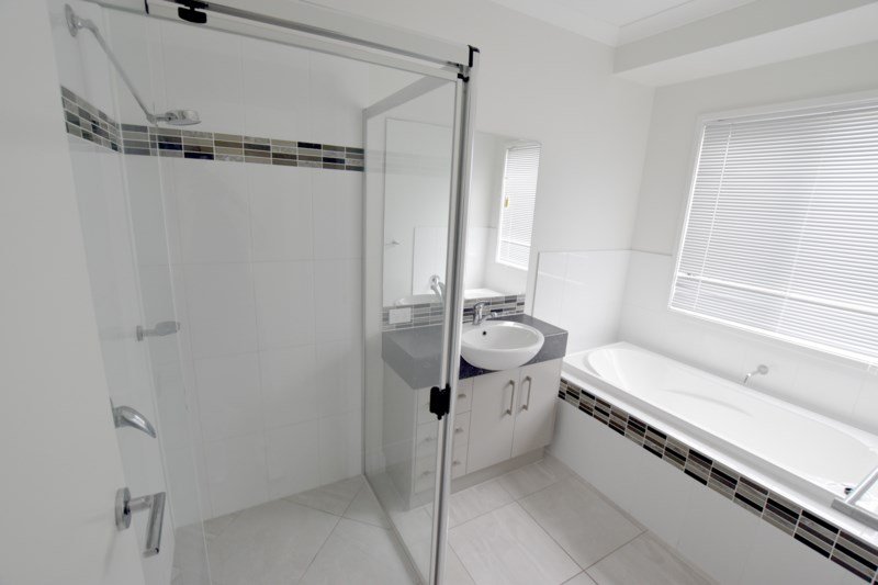 29 Lilyvale Esplanade BOYNE ISLAND 3