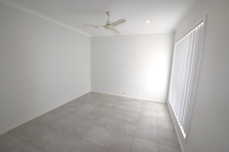29 Lilyvale Esplanade BOYNE ISLAND 5