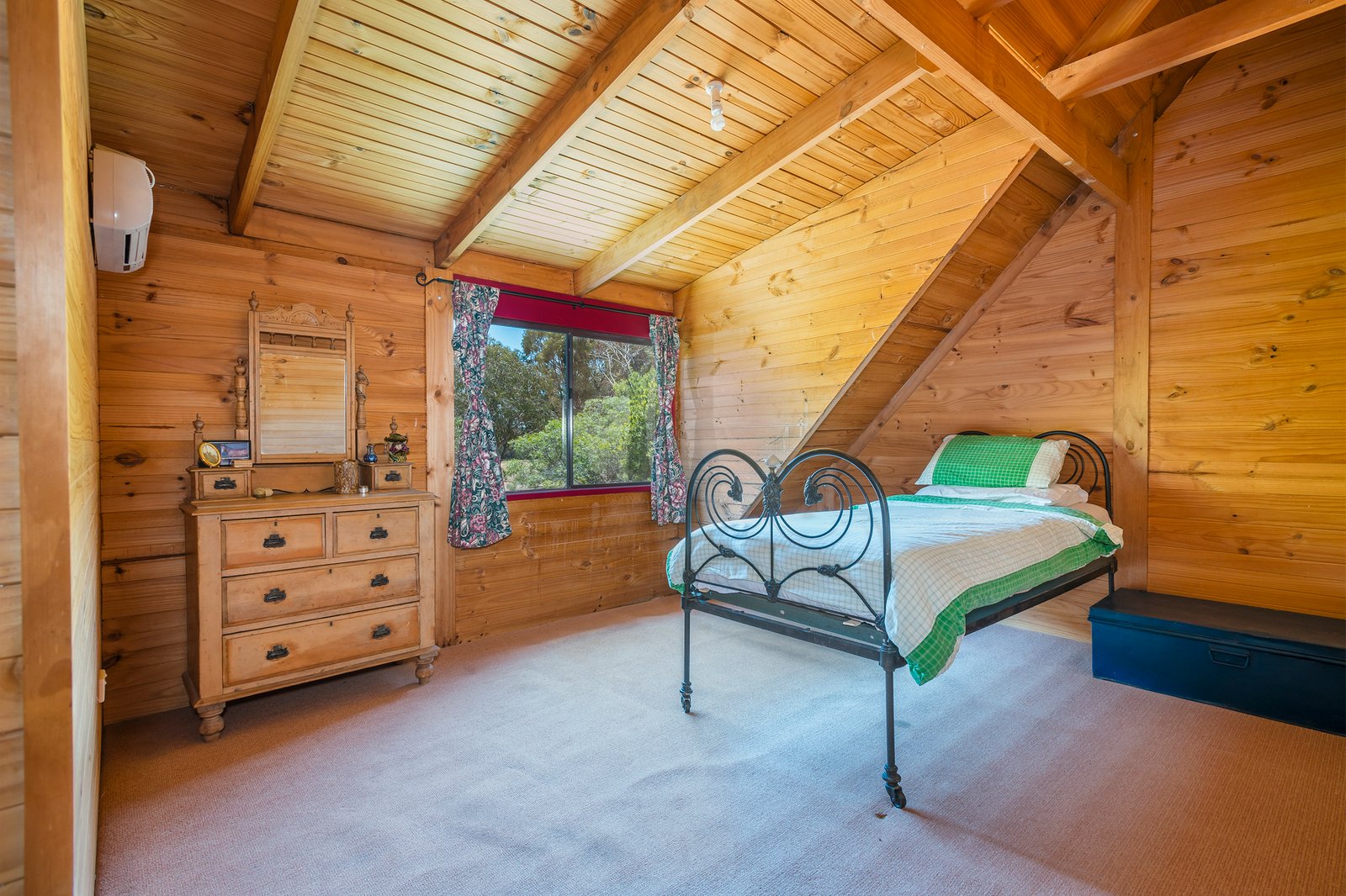 Real Estate and Property in 29 Lowden Close, Goldie, VIC