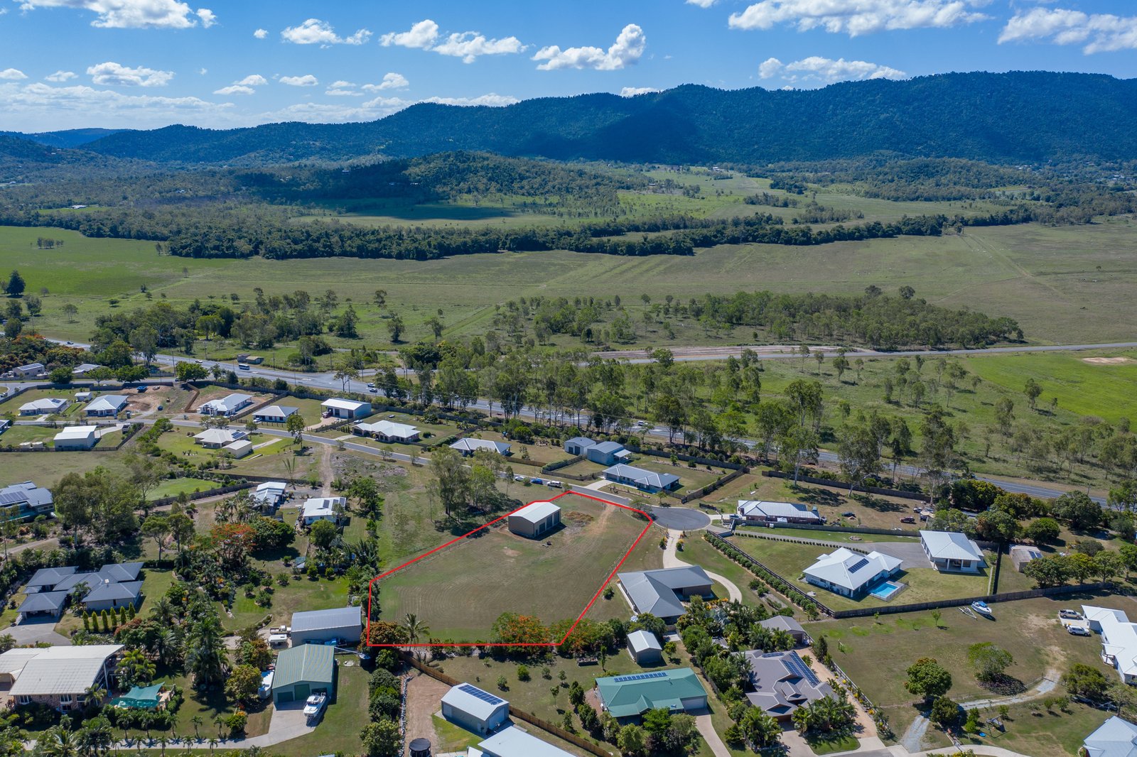 29 Lyndon Court CANNON VALLEY 7