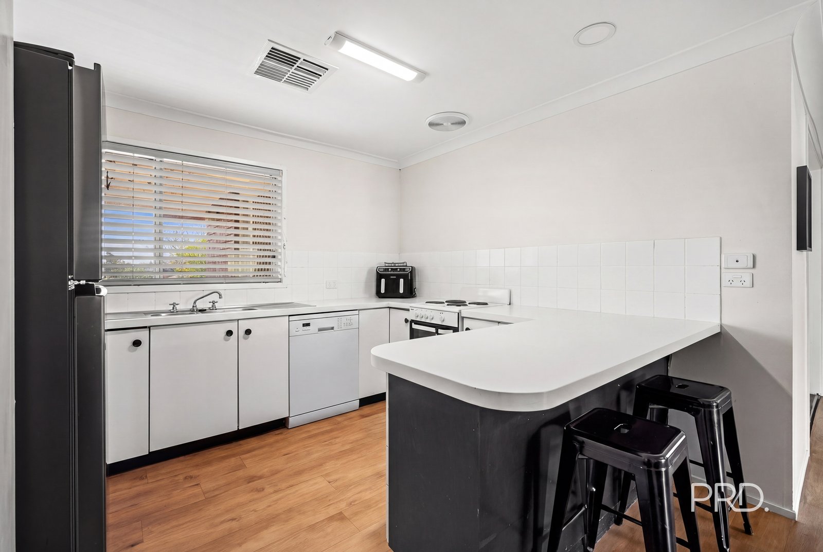 29 Mallory Street ASHMONT 8