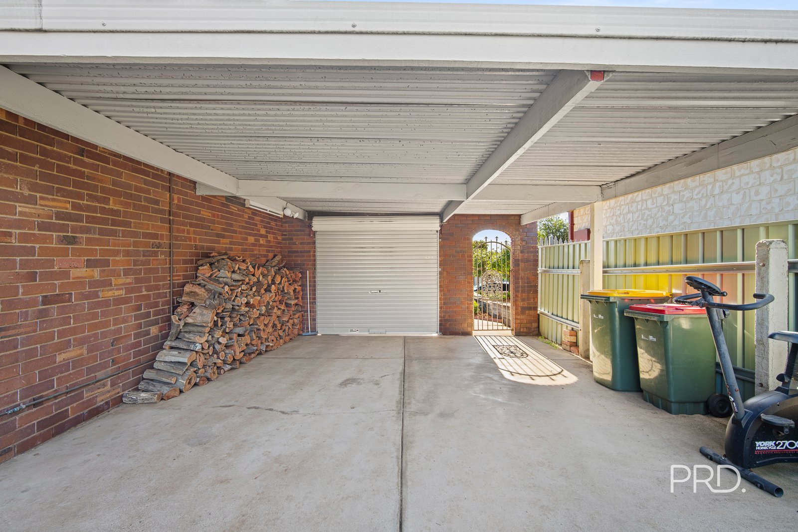 29 Mallory Street ASHMONT 24