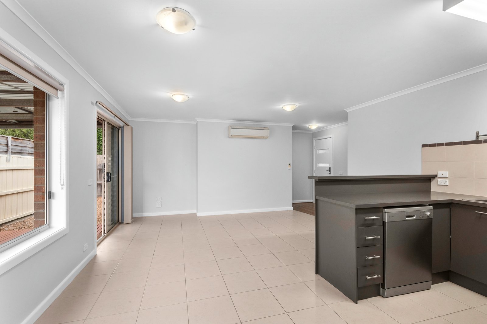 2/9 McNeill Avenue, East Geelong VIC 3219 Buxton 2024