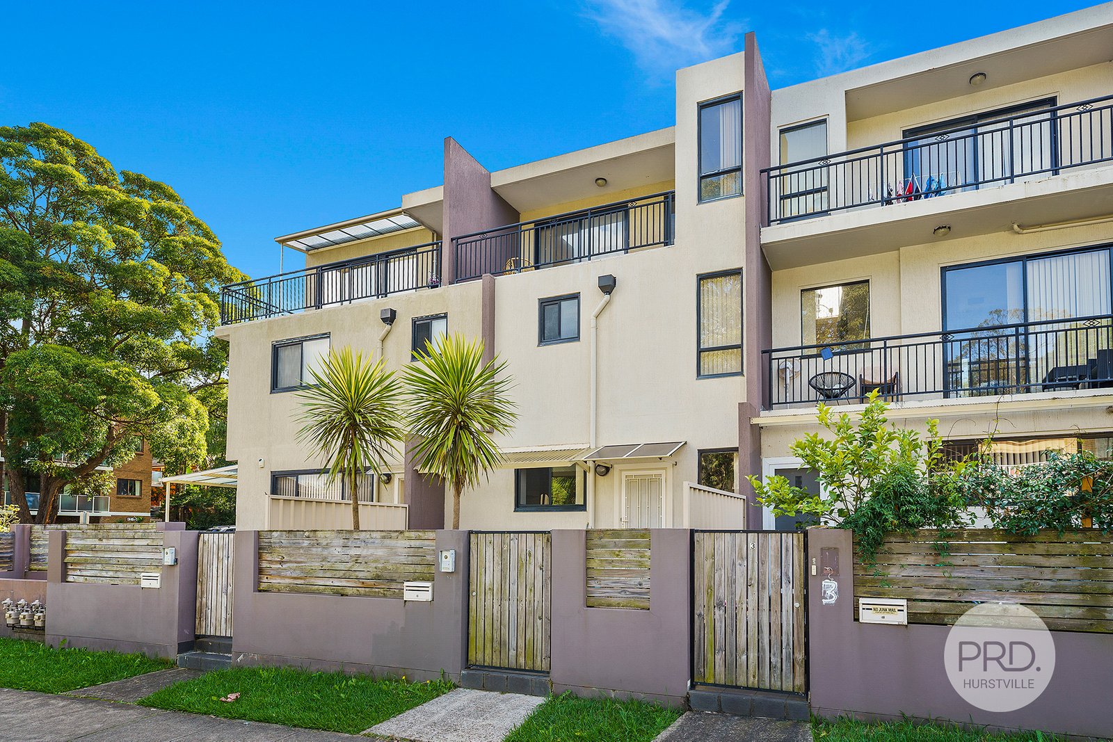 2/9 Mona Street ALLAWAH 1