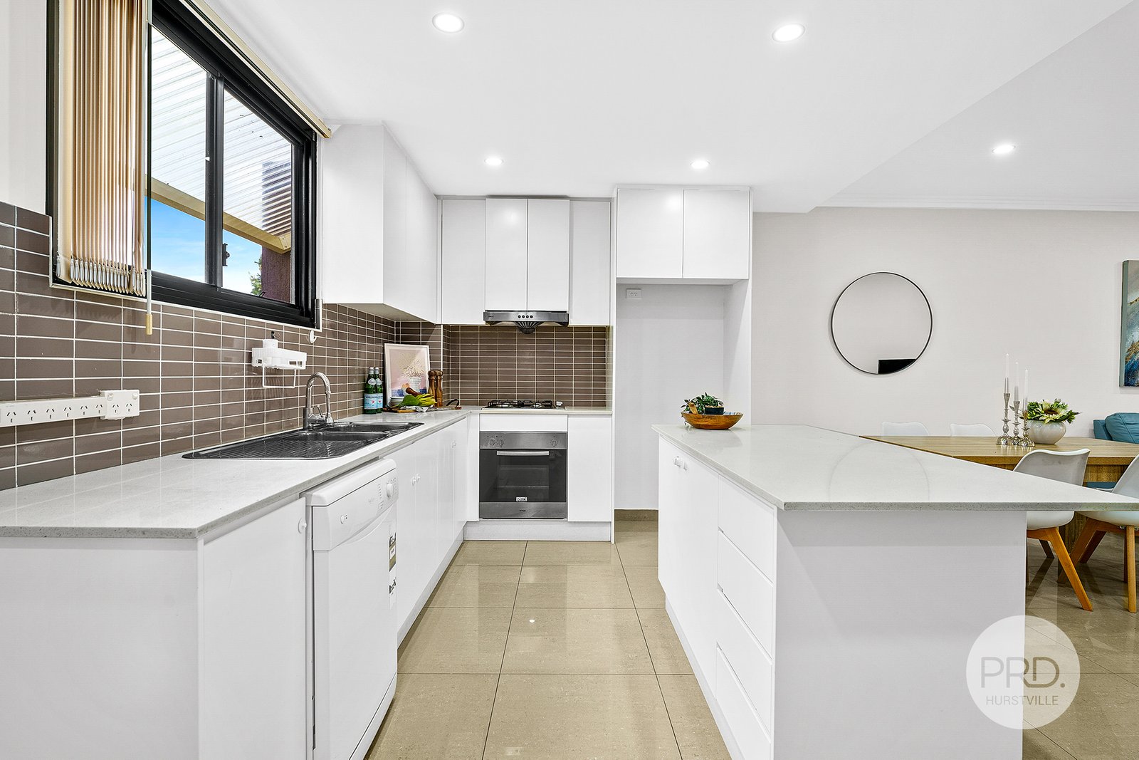 2/9 Mona Street ALLAWAH 3