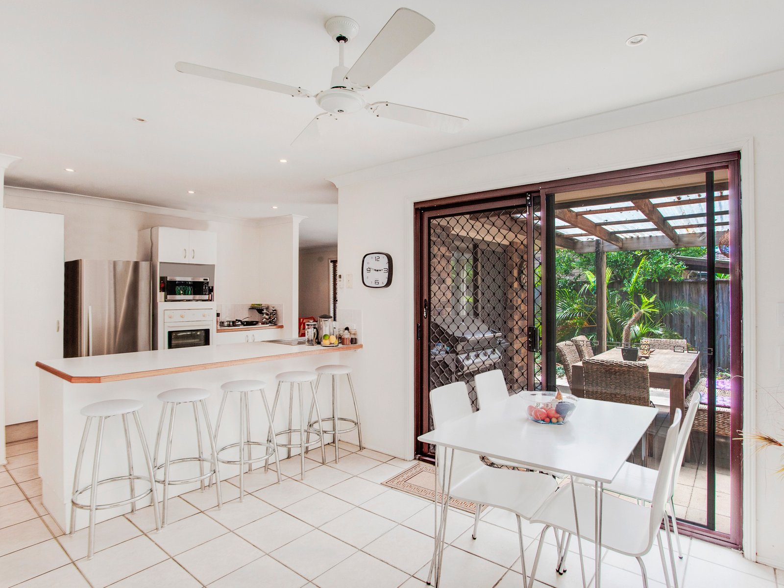 29 Montezuma Drive BURLEIGH WATERS 1