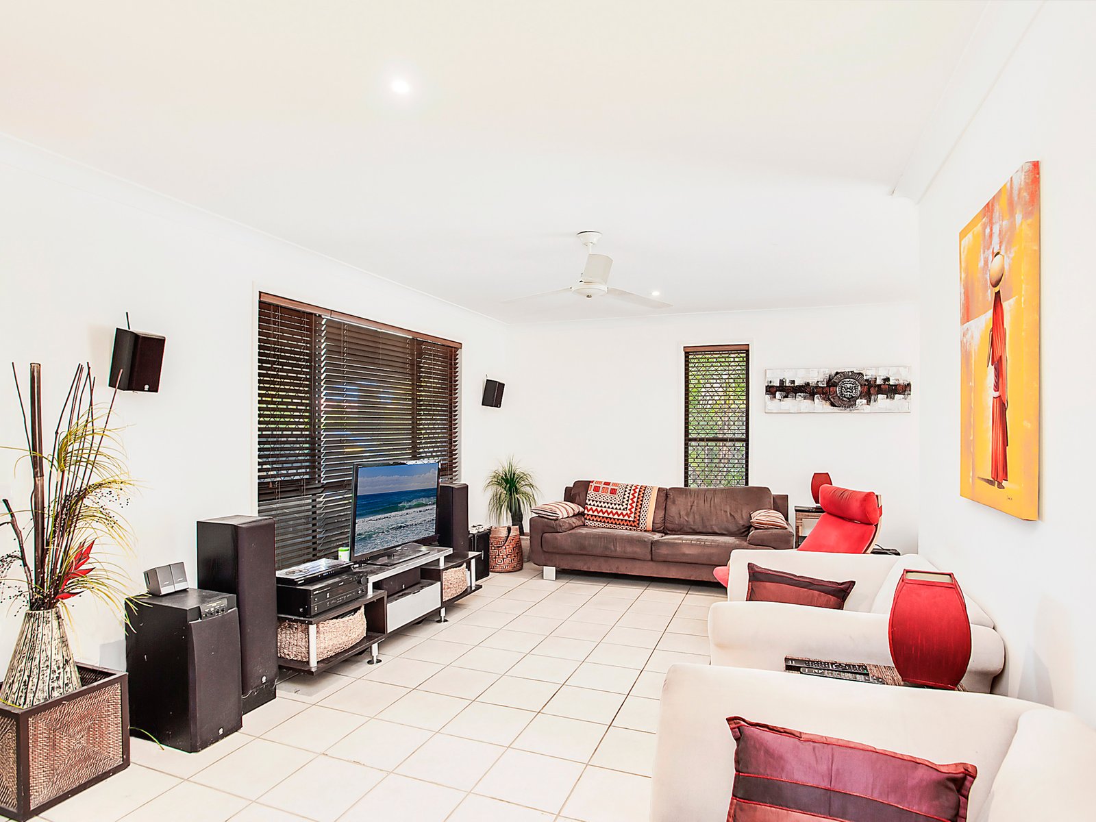 29 Montezuma Drive BURLEIGH WATERS 2