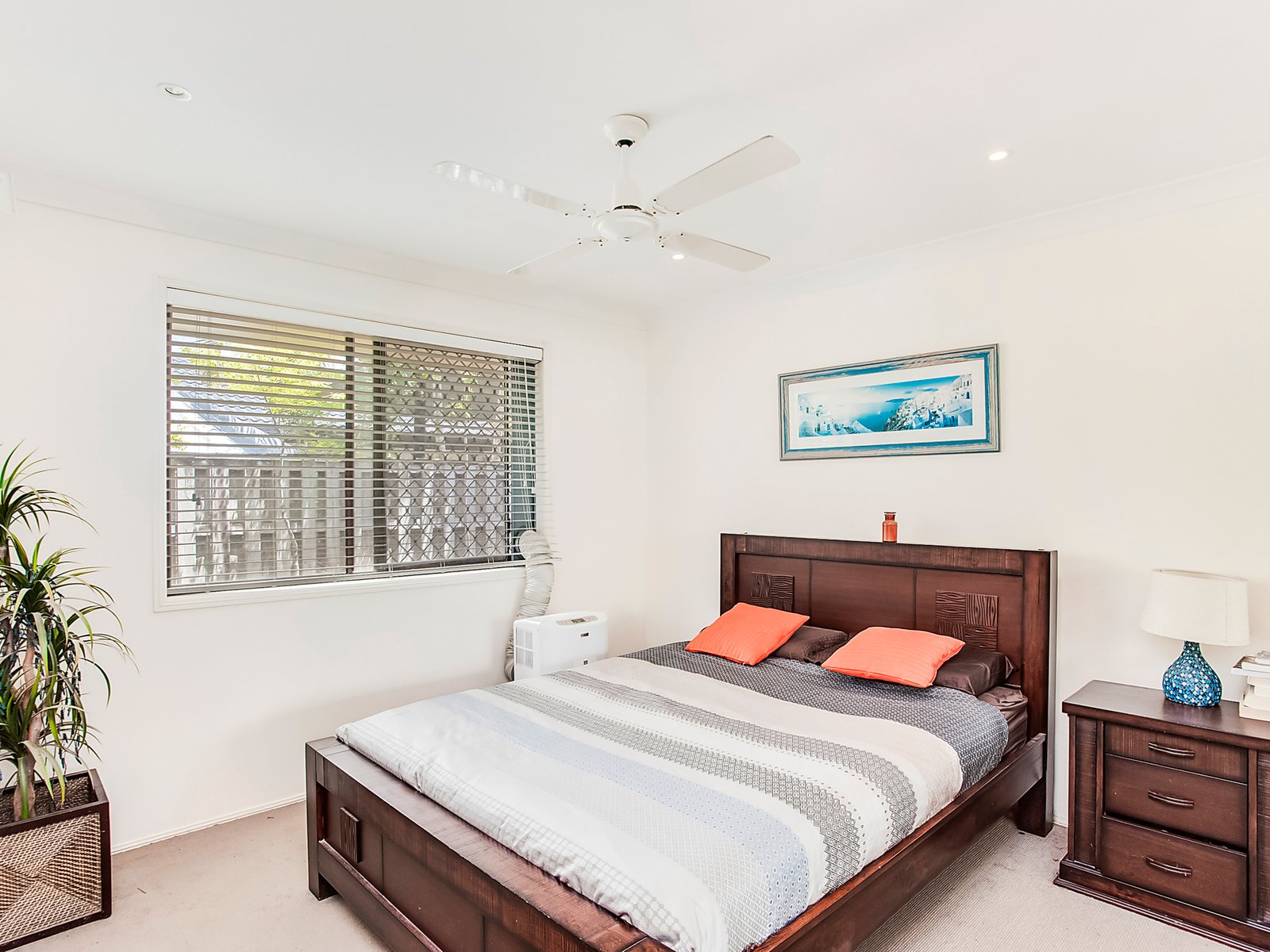 29 Montezuma Drive BURLEIGH WATERS 5