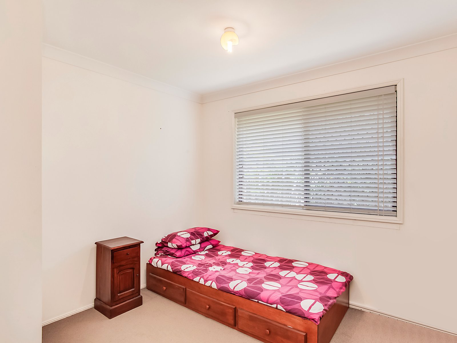 29 Montezuma Drive BURLEIGH WATERS 8