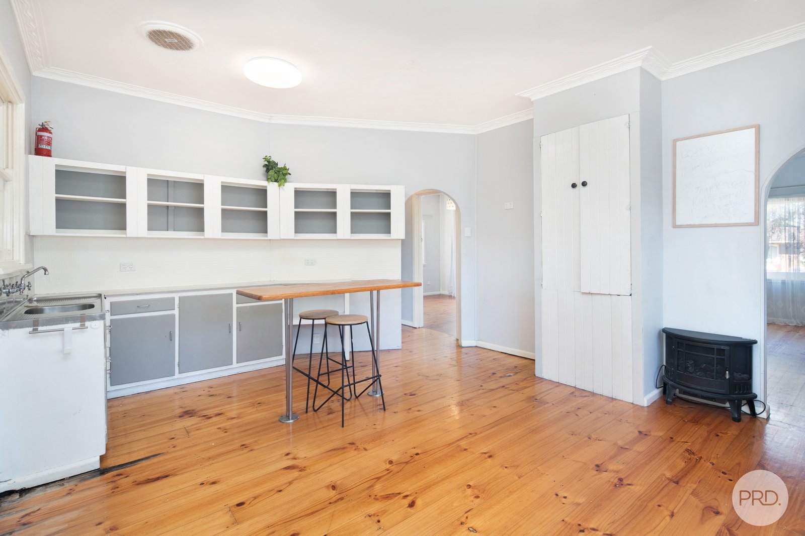 29 Montgomery Street WENDOUREE 3