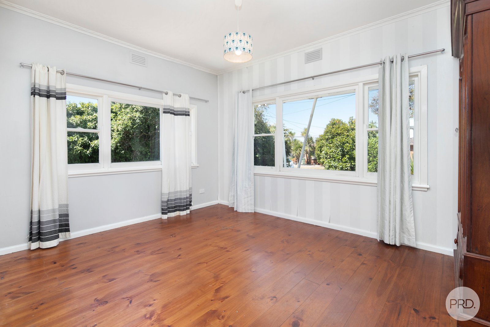 29 Montgomery Street WENDOUREE 4