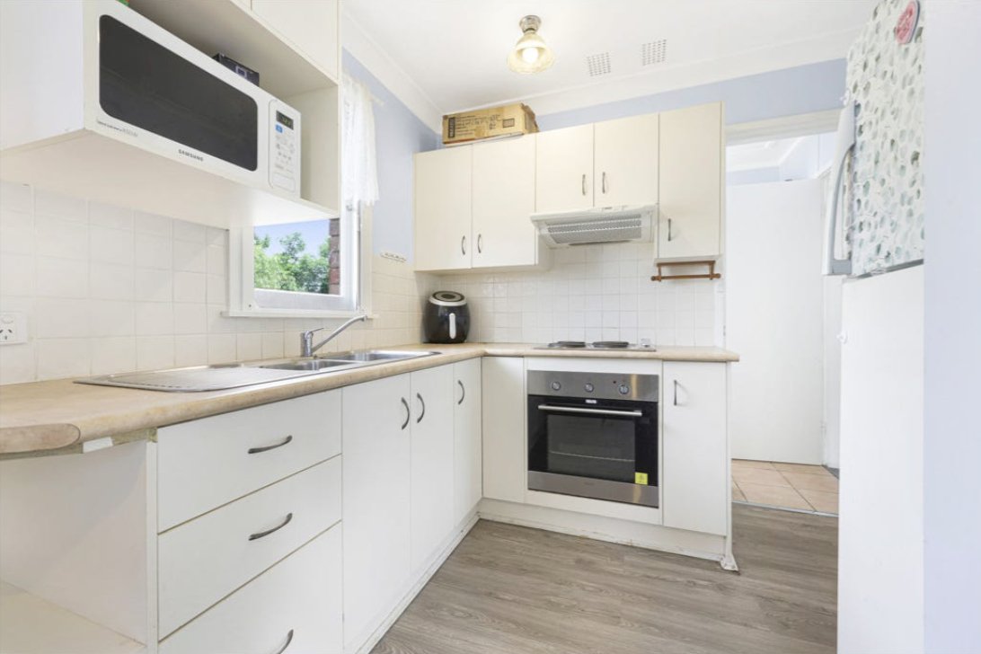 29 Mountview Crescent TAMWORTH 3