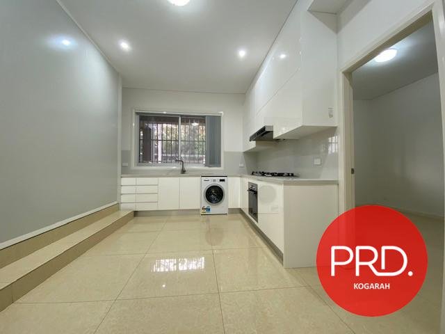 2/9 Murdock Crescent LUGARNO 3