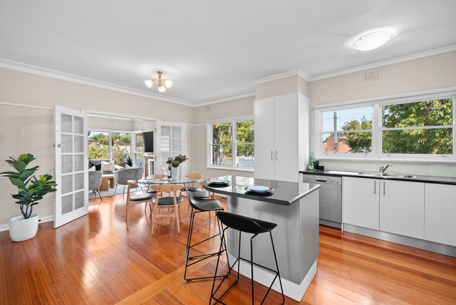 Gallery: 29 Murray Drive