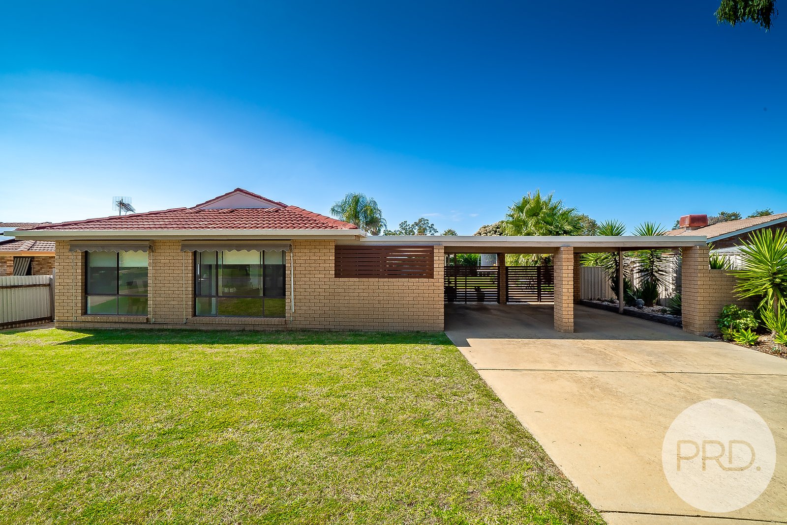 29 Naretha Street GLENFIELD PARK 1