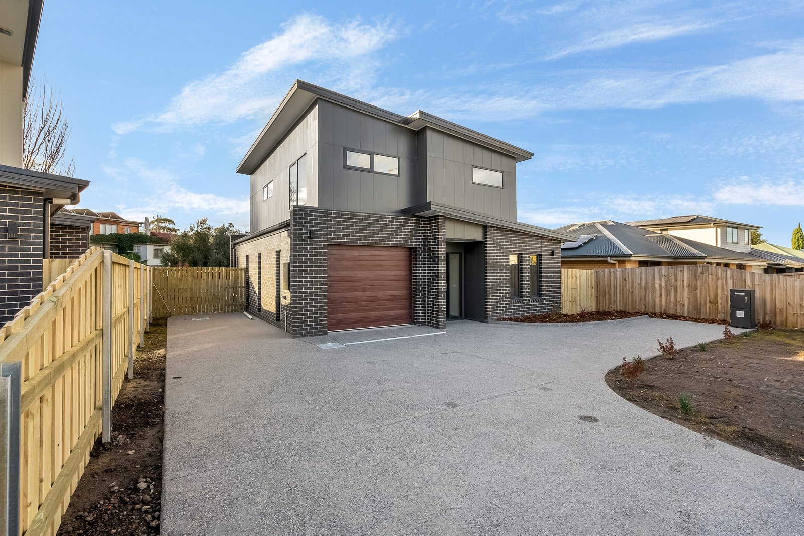 2/9 Nobel Drive NEW TOWN 2