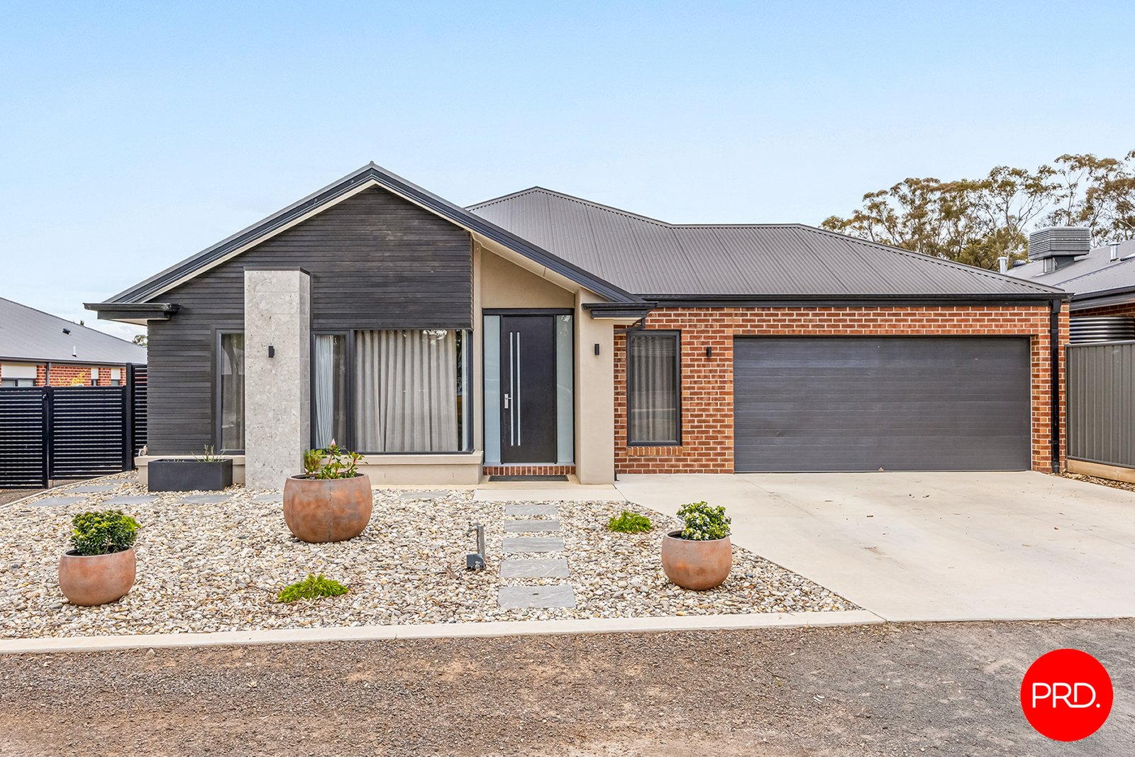 29 Norelle Crescent GOLDEN SQUARE 1