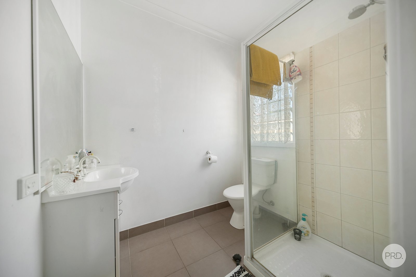 29 Oak Street GOLDEN SQUARE 8