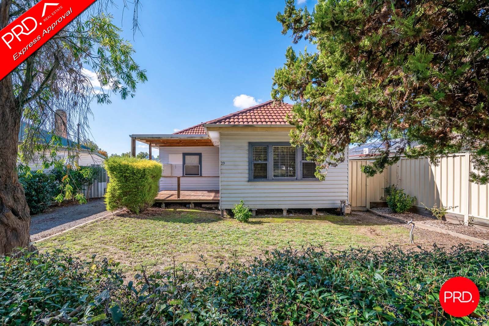 29 Oak Street GOLDEN SQUARE 2