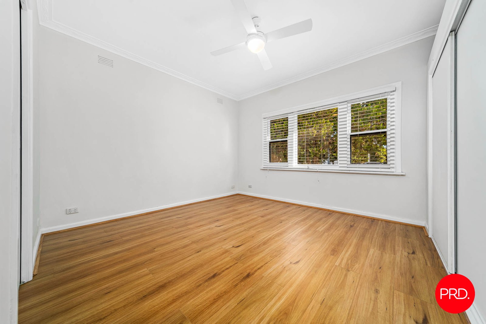 29 Oak Street GOLDEN SQUARE 4