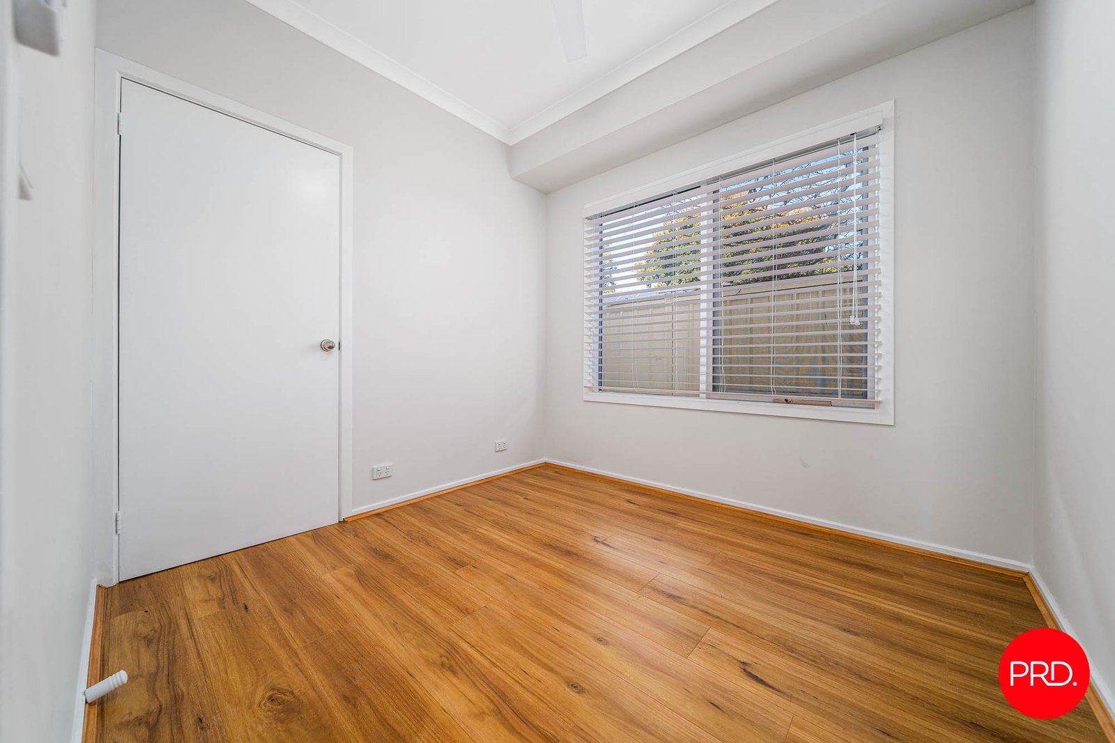 29 Oak Street GOLDEN SQUARE 9