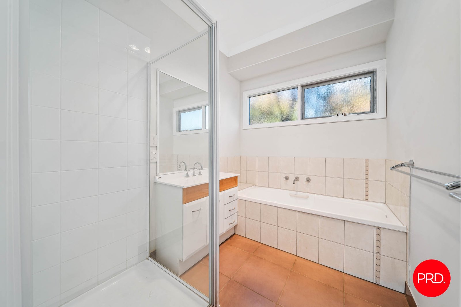 29 Oak Street GOLDEN SQUARE 11