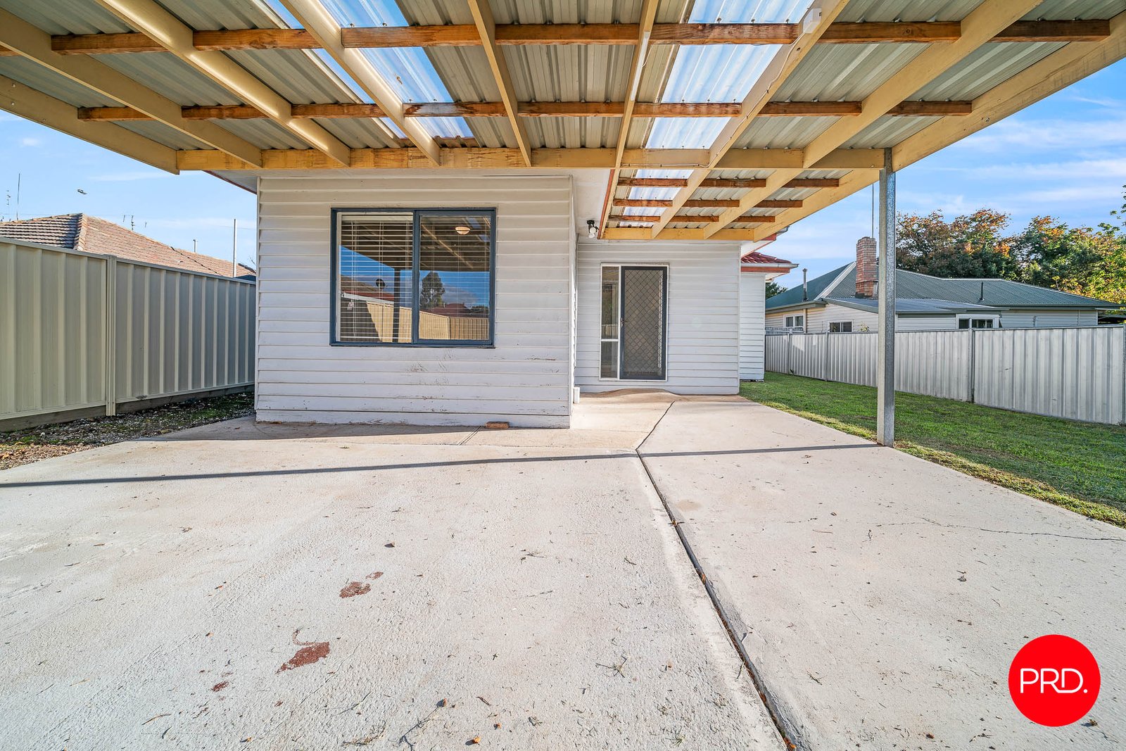 29 Oak Street GOLDEN SQUARE 13